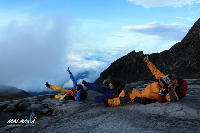 Mount Kinabalu - Shun and his friends